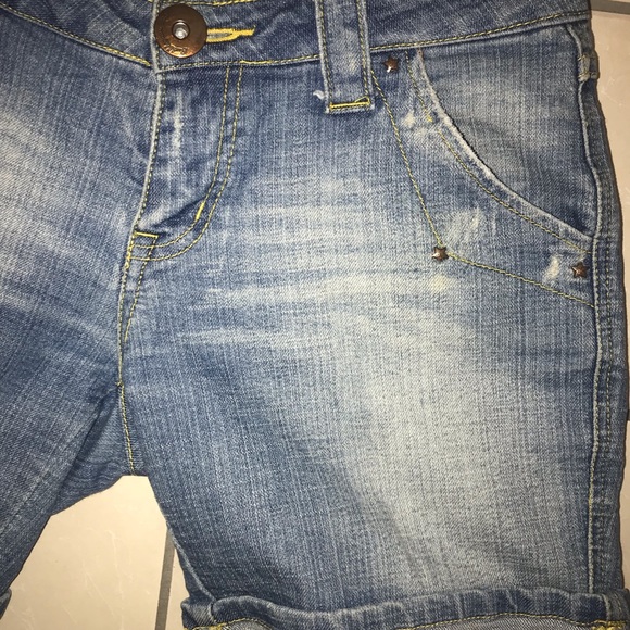 Bubblegum jean shorts size 5/6 - Picture 3 of 5